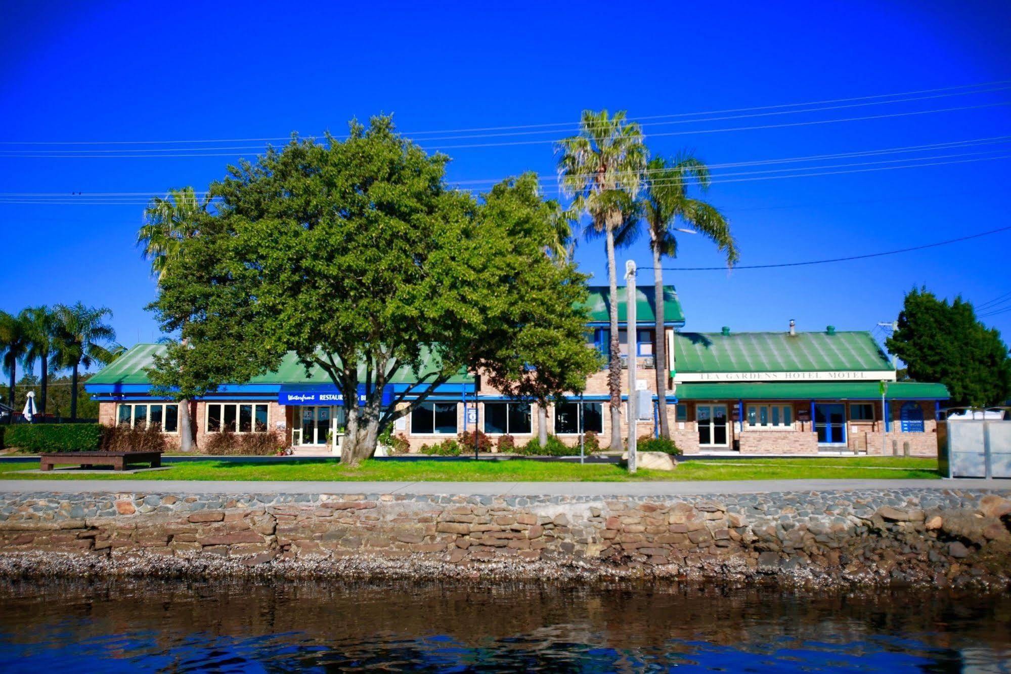 Tea Gardens Hotel Exterior photo